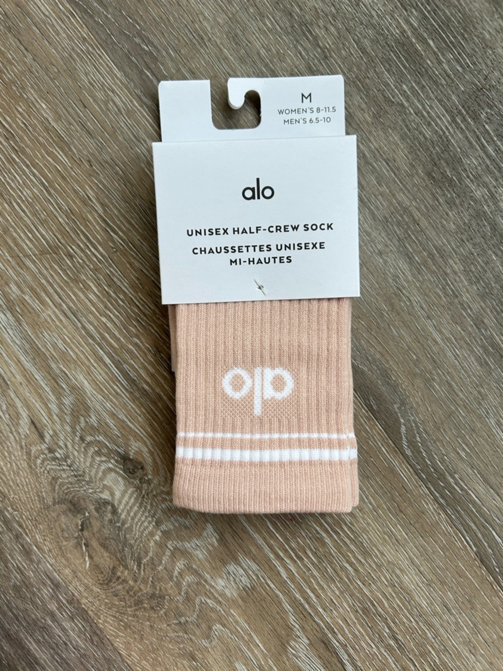 ALO Yoga Half-Crew Athletic Socks in Pink Quartz